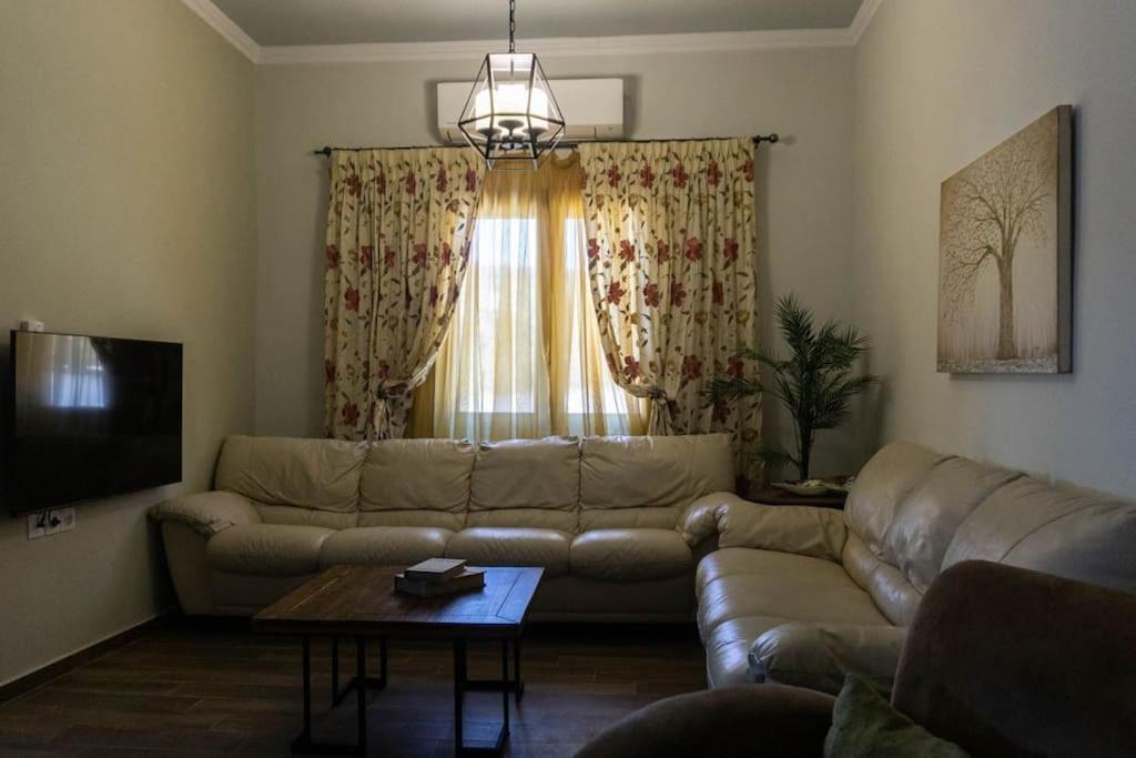 Casa Di Kapaka - New Villa In The Countryside Roupai 外观 照片