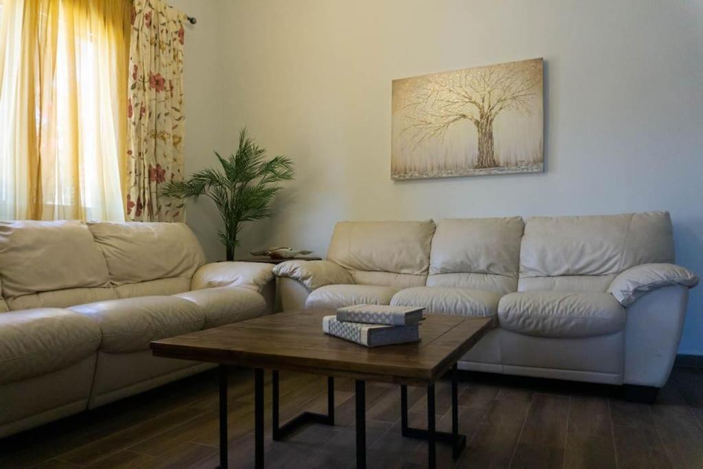 Casa Di Kapaka - New Villa In The Countryside Roupai 外观 照片