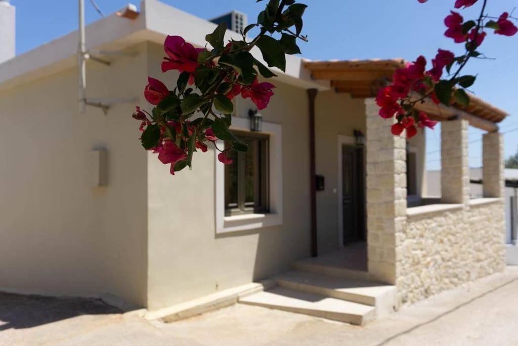 Casa Di Kapaka - New Villa In The Countryside Roupai 外观 照片