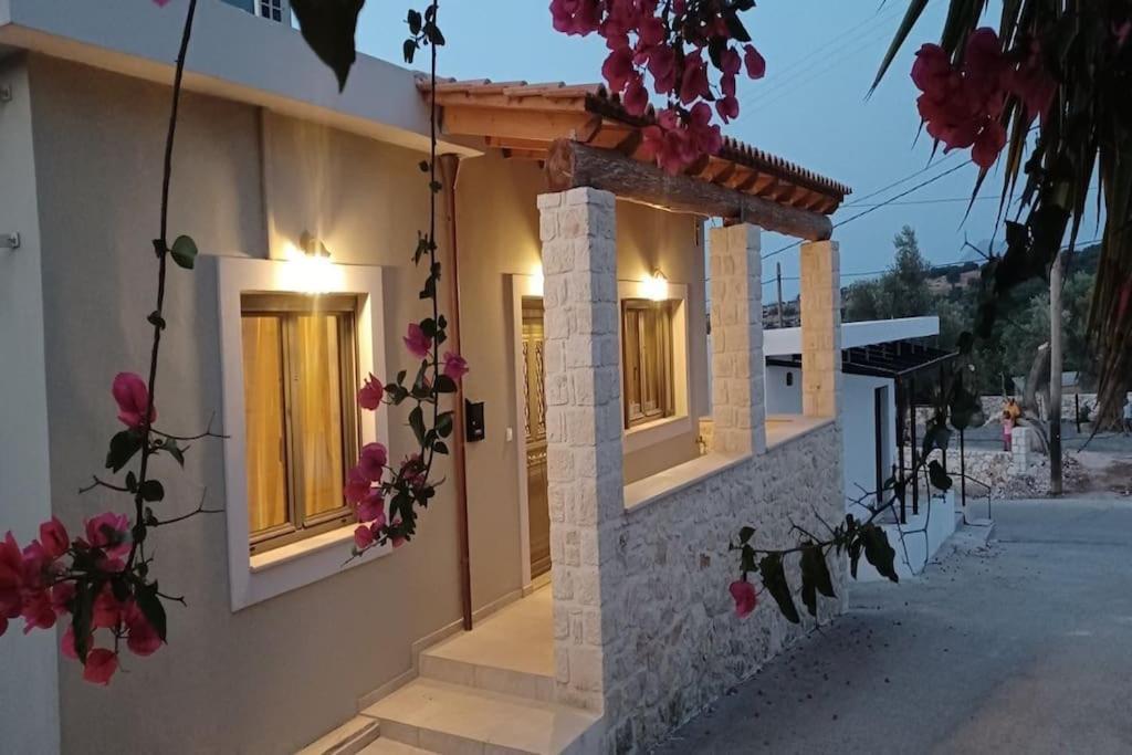 Casa Di Kapaka - New Villa In The Countryside Roupai 外观 照片