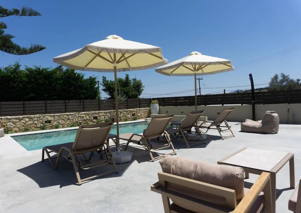 Casa Di Kapaka - New Villa In The Countryside Roupai 外观 照片